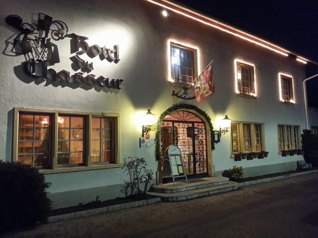 Hotel Du Chasseur Enges Luaran gambar