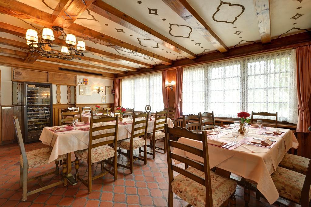 Hotel Du Chasseur Enges Luaran gambar